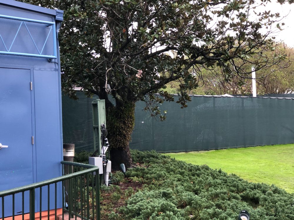 innoventions east pathway lighting 12-28-19 - 1