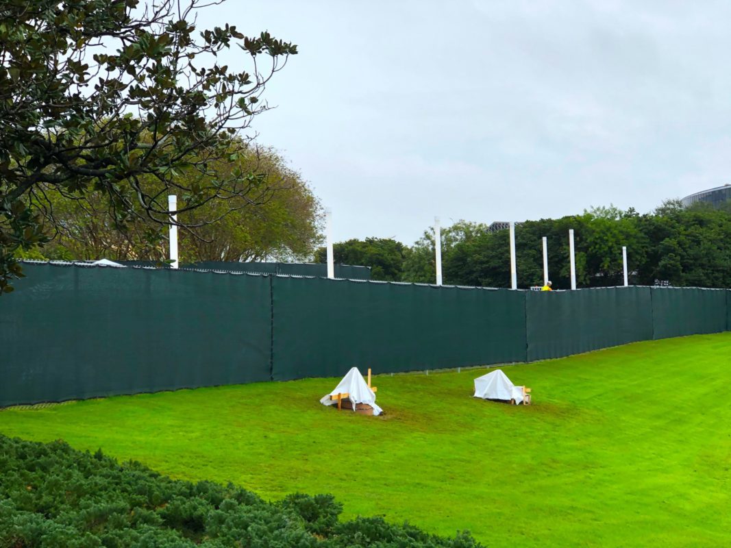 innoventions east pathway lighting 12-28-19 - 4