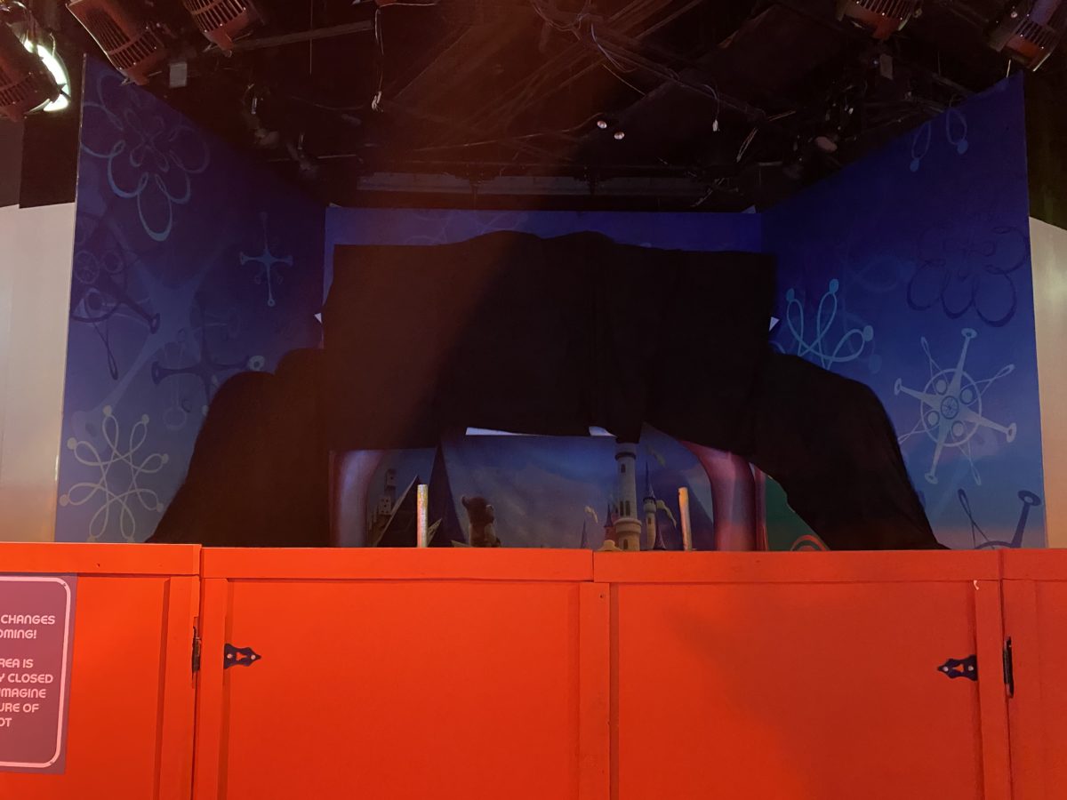 inside out meet and greet joy front