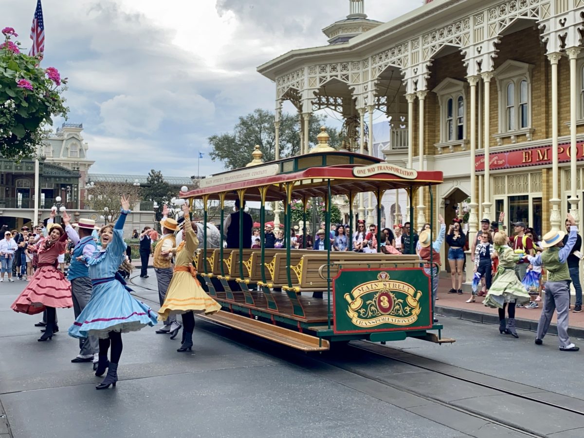 Citizens of Main Street usa