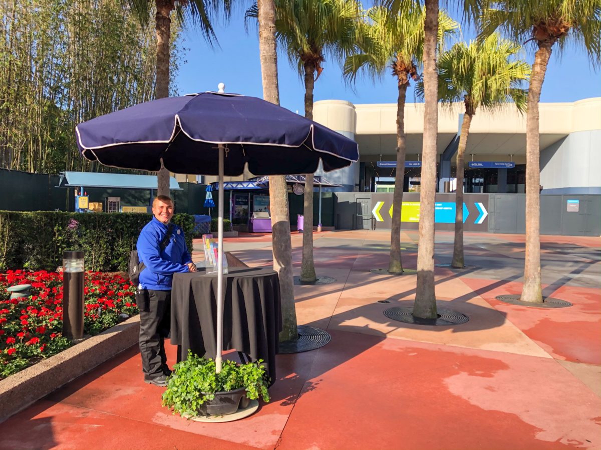 get-guest-experience-team-epcot-02-16-2020-8.jpg