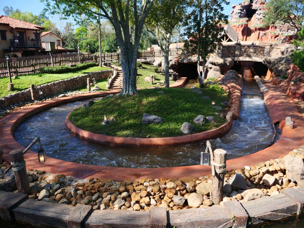 splash-mountain-refurbishment-world-02-22-2020-1.jpg