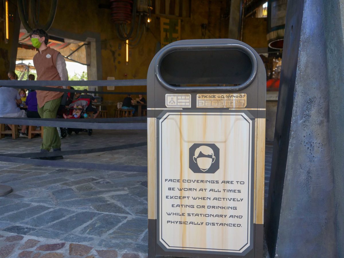 dhs trash can face mask signage