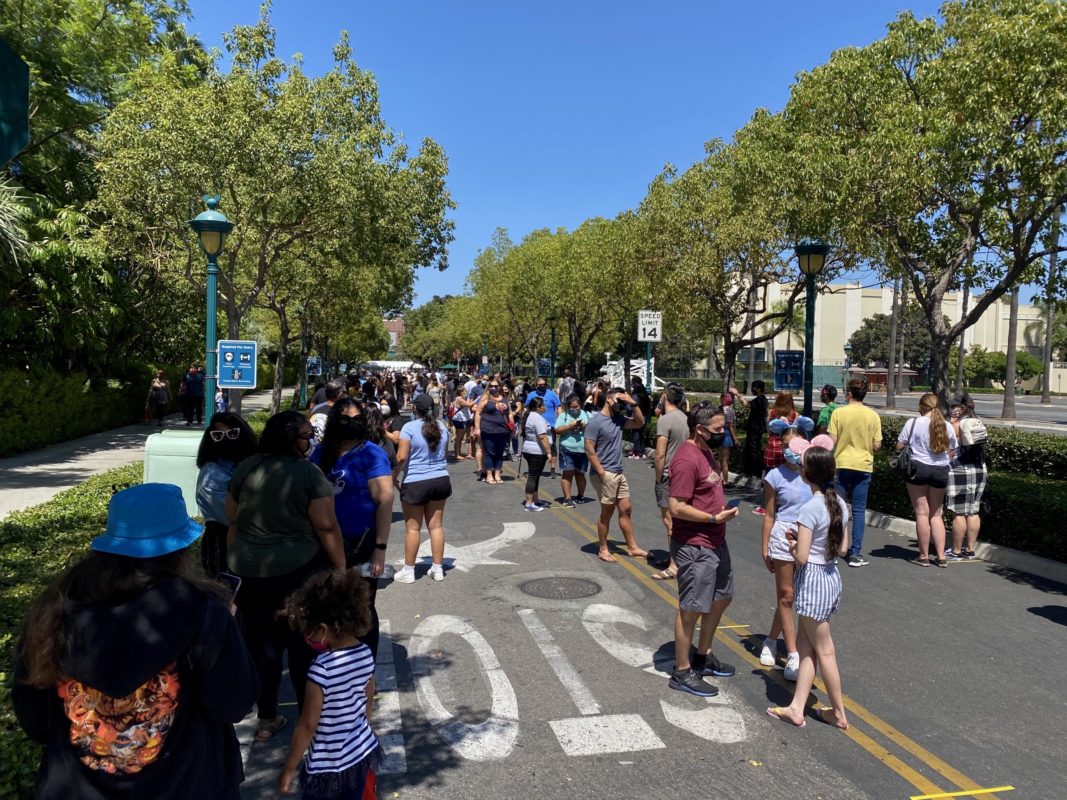 Downtown Disney Crowds 08/20