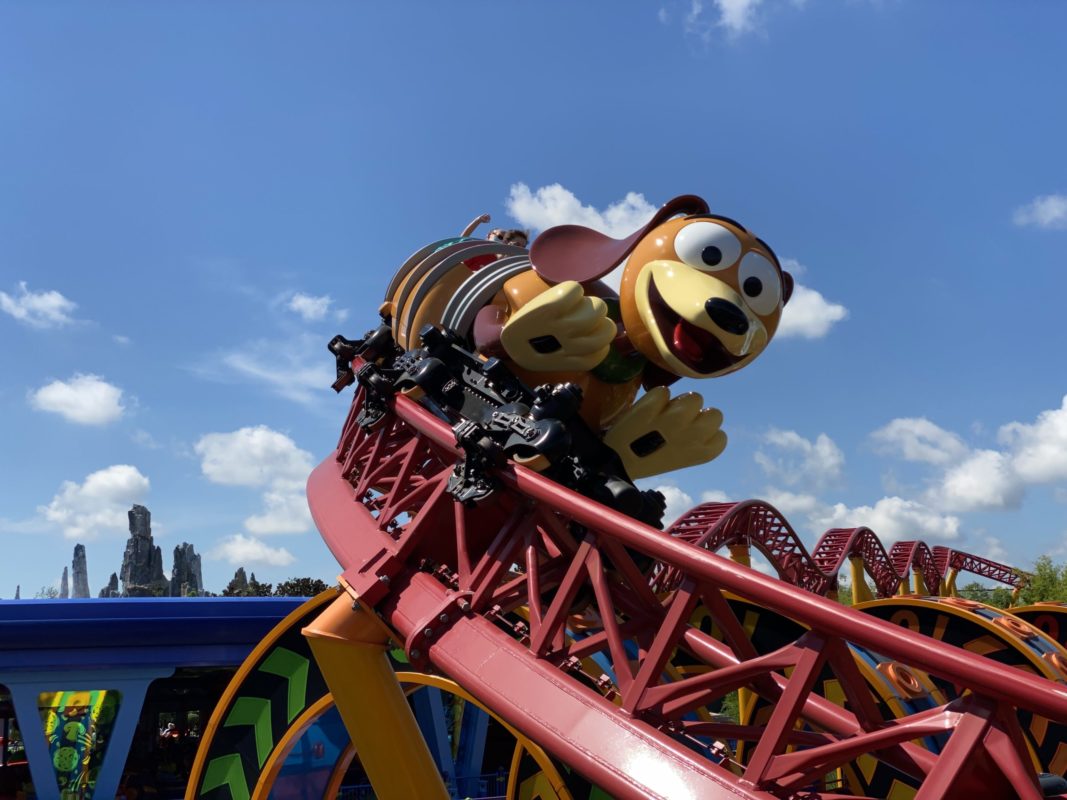 slinky dog dash toy story land