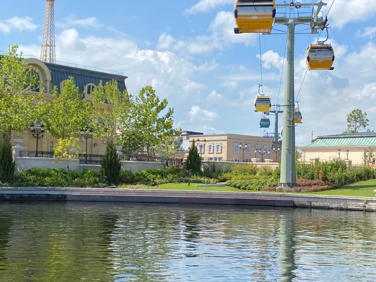 disney skyliner above france pavilion