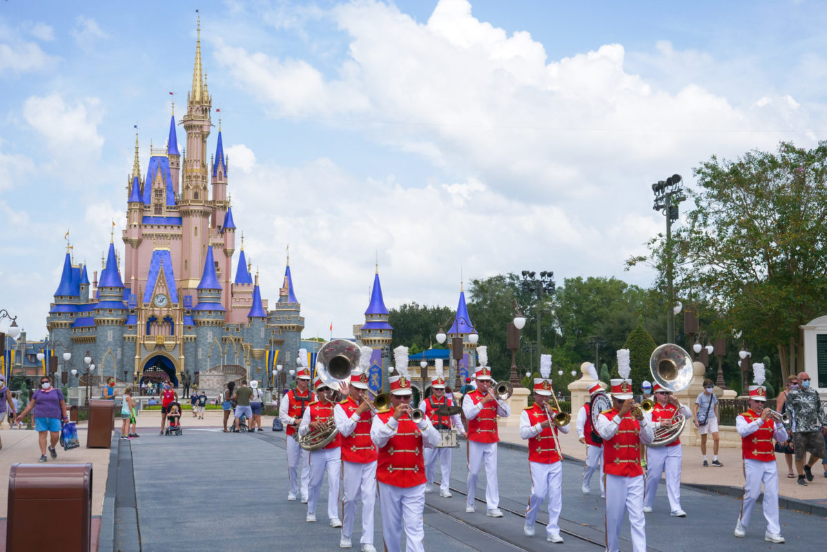 band-and-cinderellas-castle-9-6-20-4048049