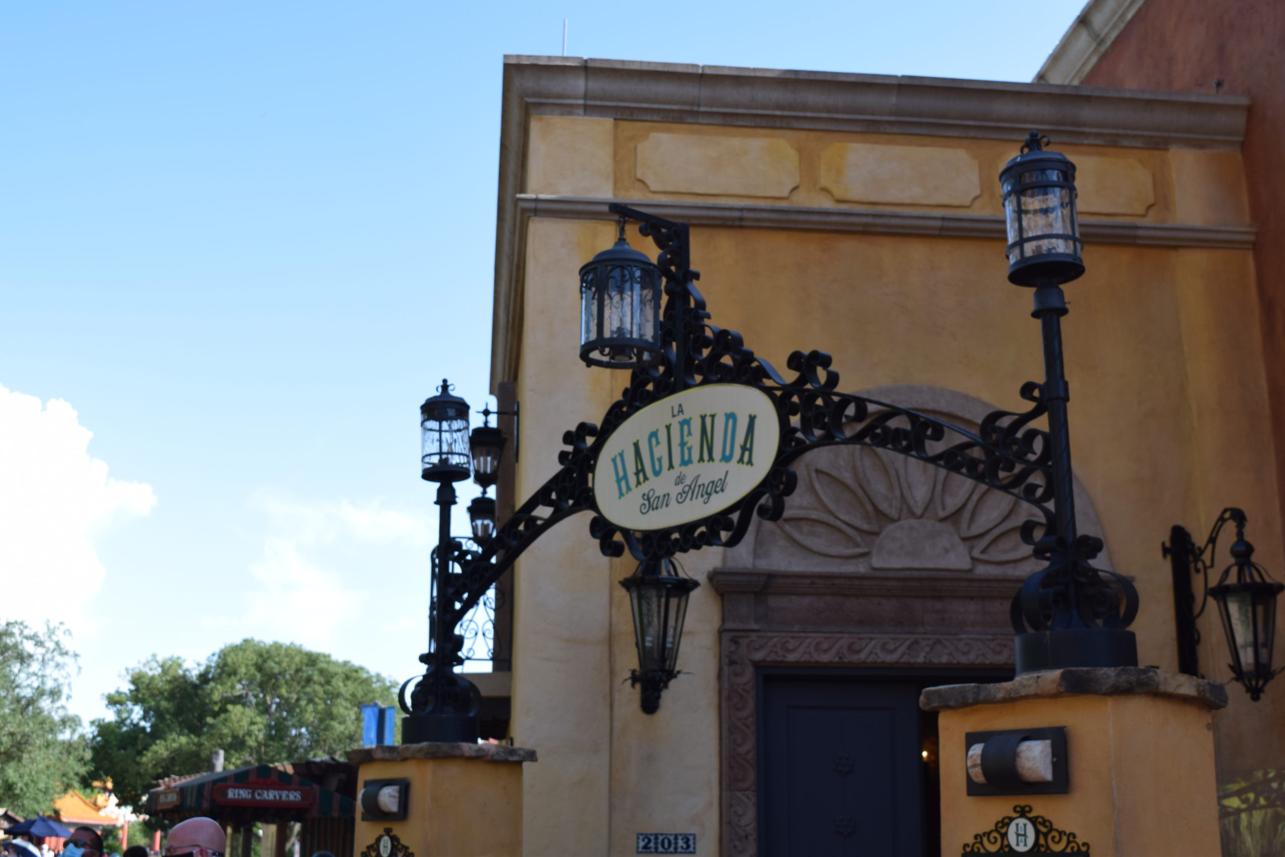 la hacienda de san angel sign