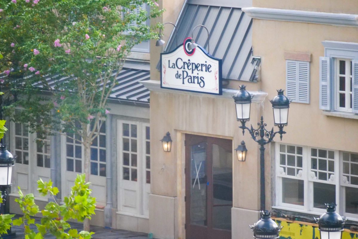 la creperie de paris sign