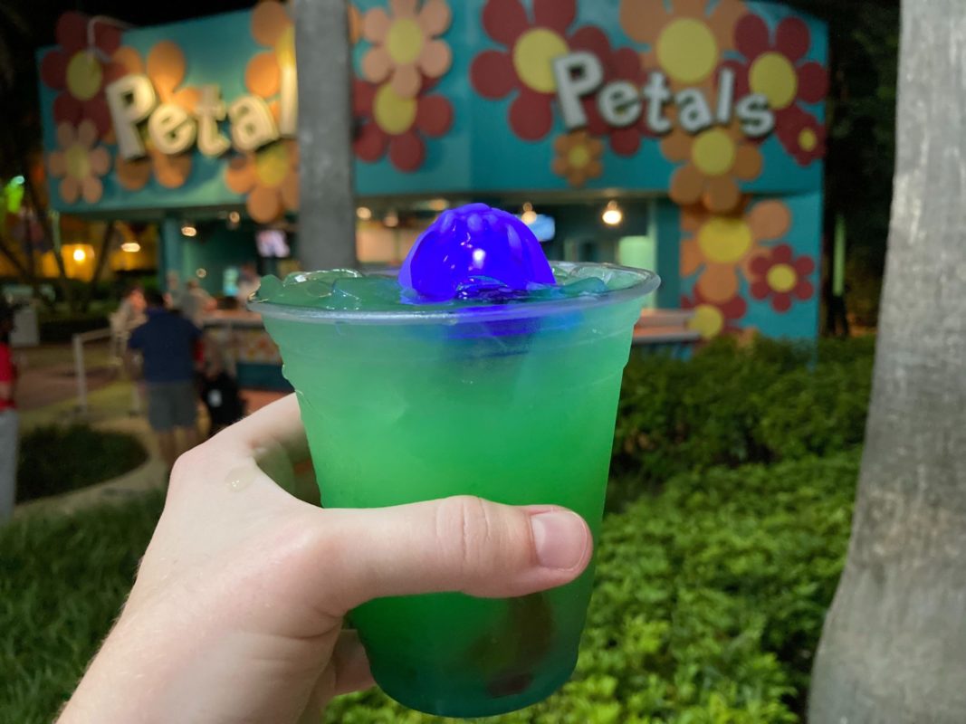 pops-poison-drink-petals-pool-bar-_07