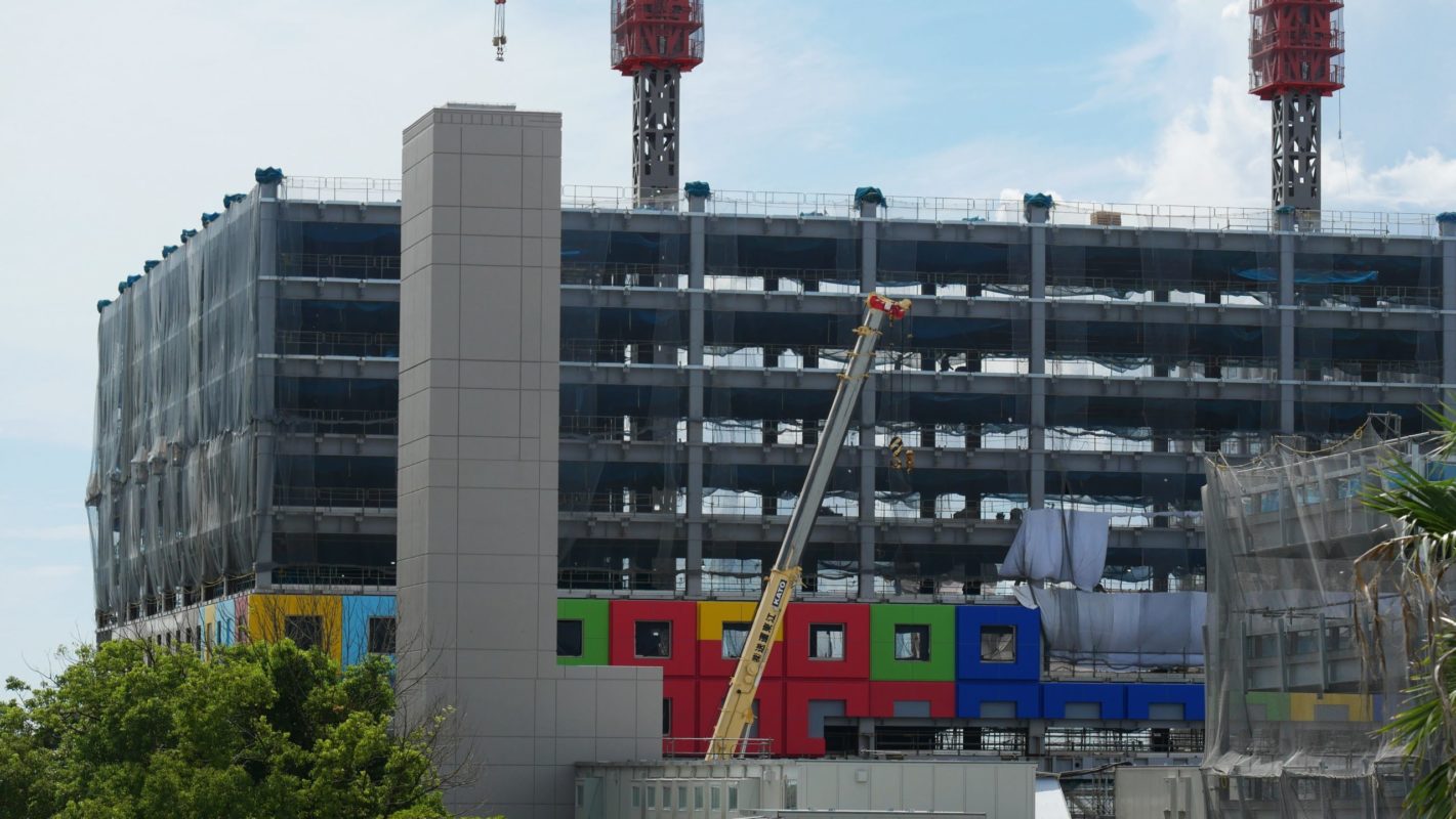 tdr_toystoryhotelconstruction091120_14