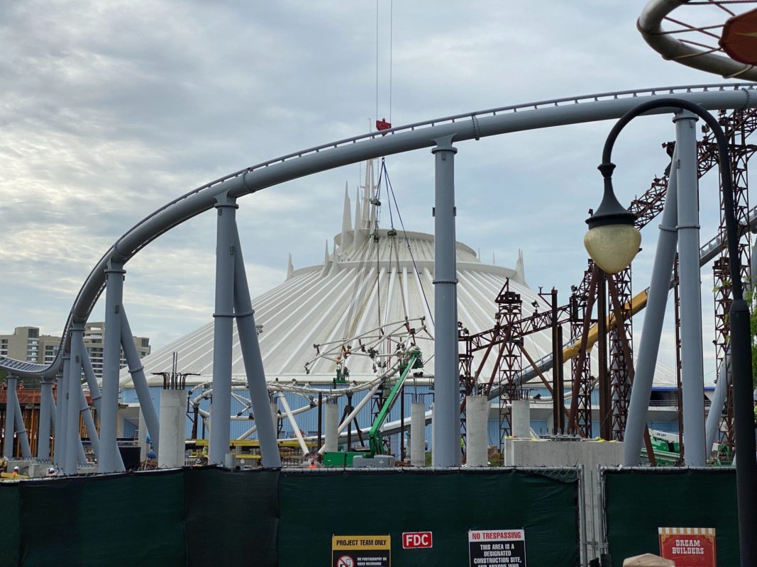 tron-canopy-piece-installasion-sept-2020_9