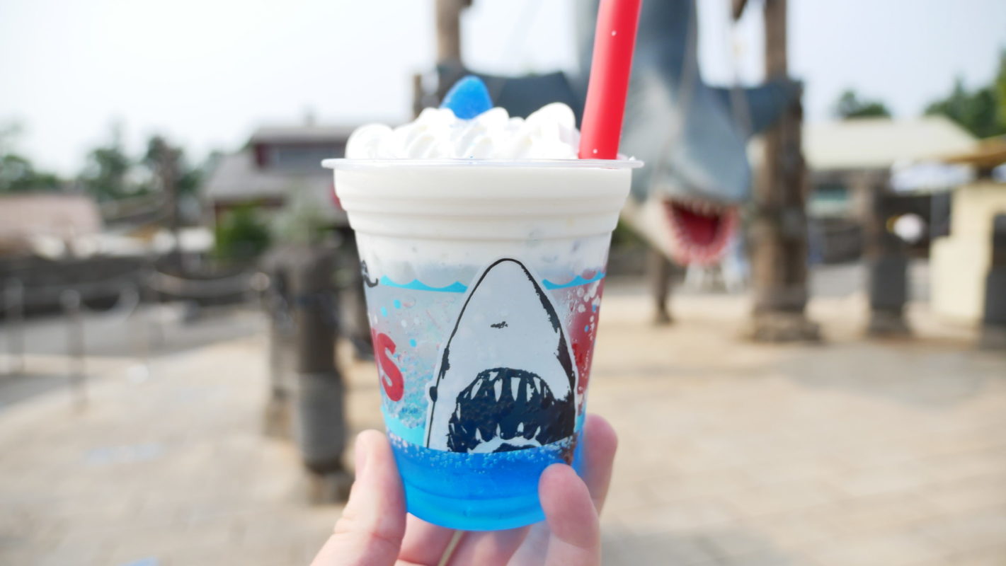 usj_jawssplash_1