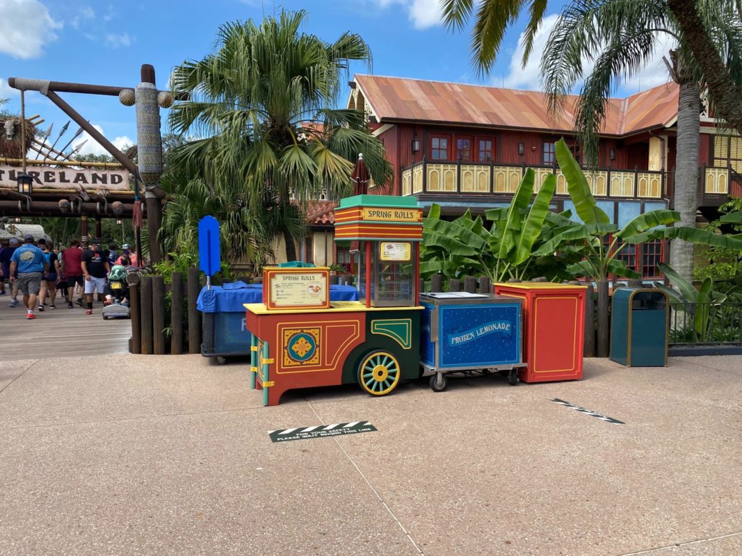 adventureland-spring-roll-cart-6