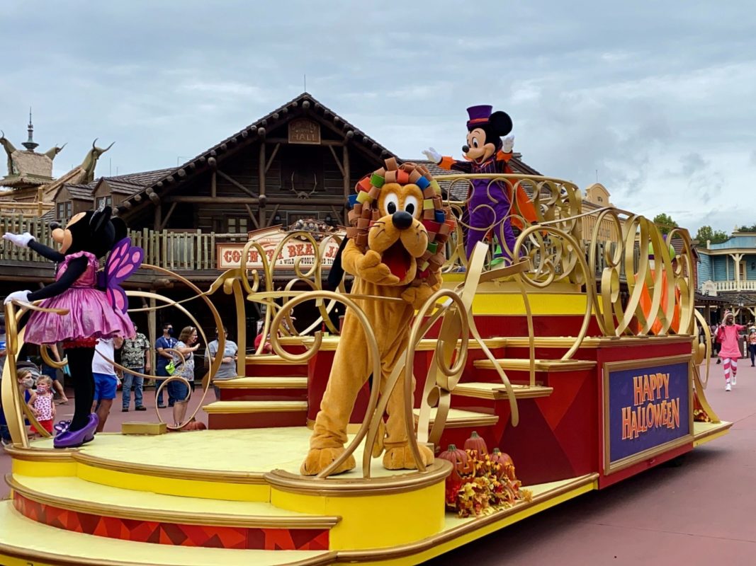 boo-to-you-mickey-cavalcade-edited-4