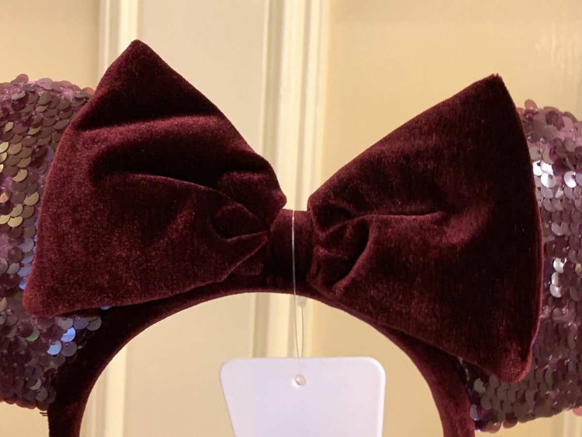 burgundy-sangria-minnie-ears-2020_10