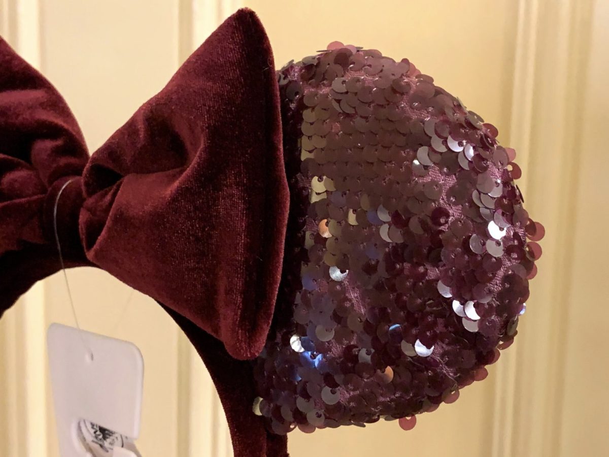 burgundy-sangria-minnie-ears-2020_7