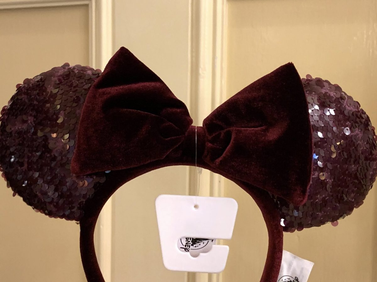 burgundy-sangria-minnie-ears-2020_9