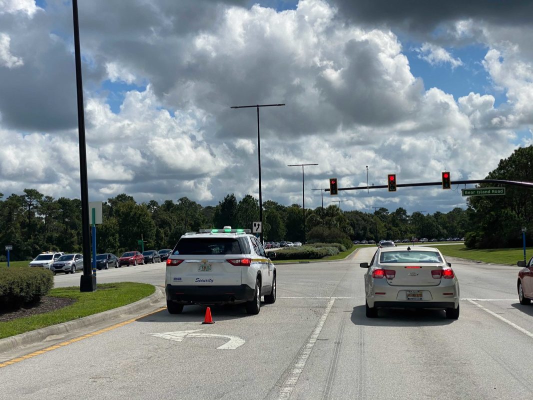 cast-connection-reopens-car-traffic-line-walt-disney-world-1