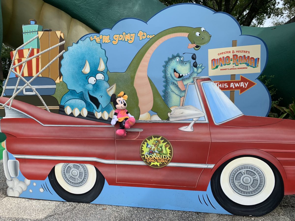 fossil-fun-games-dino-institute-minnie_1-6827065