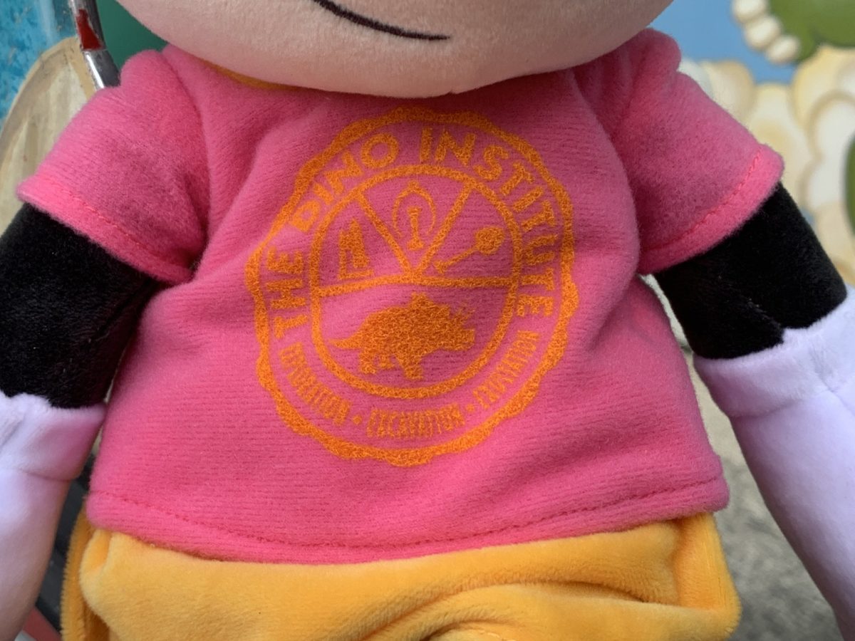 fossil-fun-games-dino-institute-minnie_5-5538113