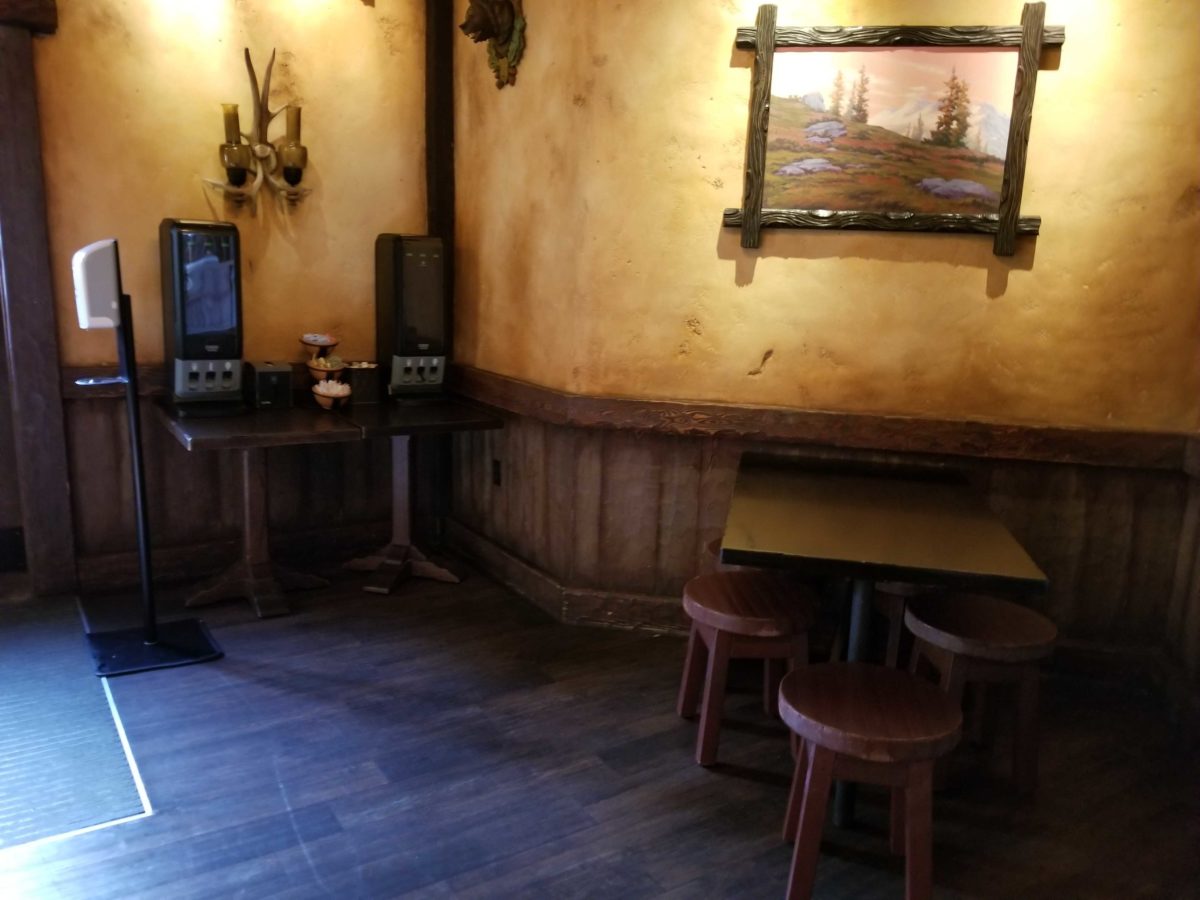 gastons-tavern-reopening_30
