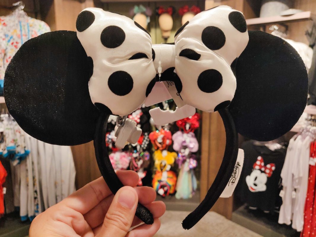 minnie-mouse-ear-headband-black-and-white-1