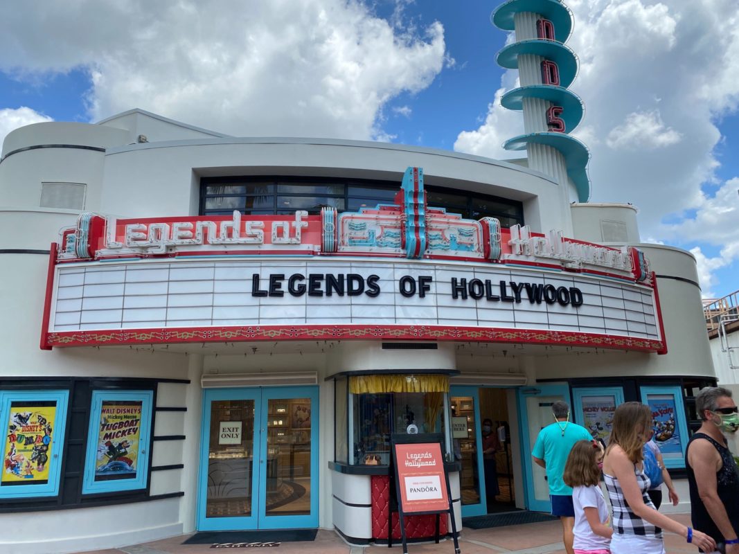 neon-returns-legends-of-hollywood-marquee-disneys-hollywood-studios-1