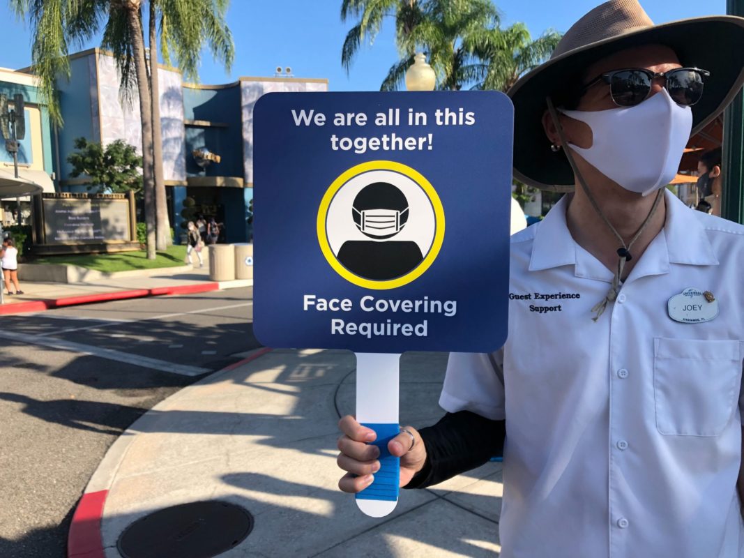 universal-new-mask-sign-3