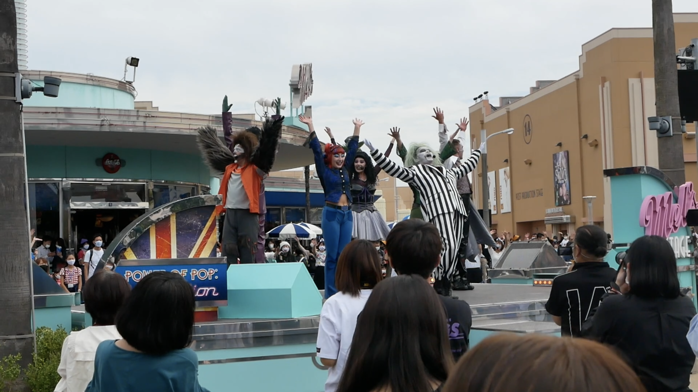 monsters-de-dance-cover