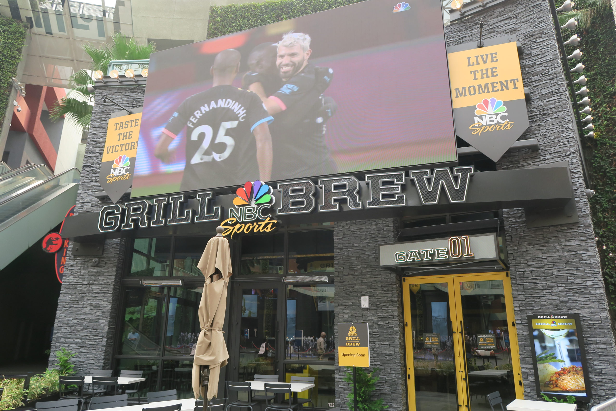 NBC sports grill & brew hollywood