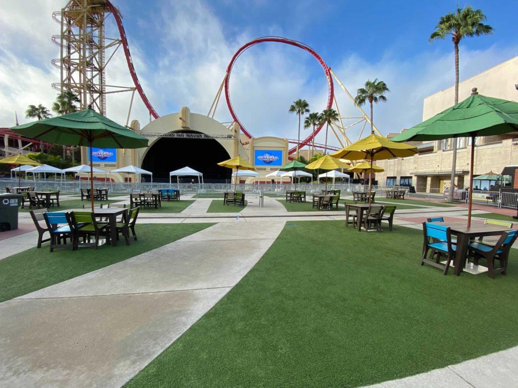 universal-studios-florida-seating-area-7-1753628