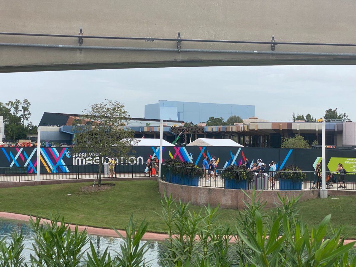 mouse-gear-refurbishment-construction-electric-umbrella-demolition-october-21-2020-14