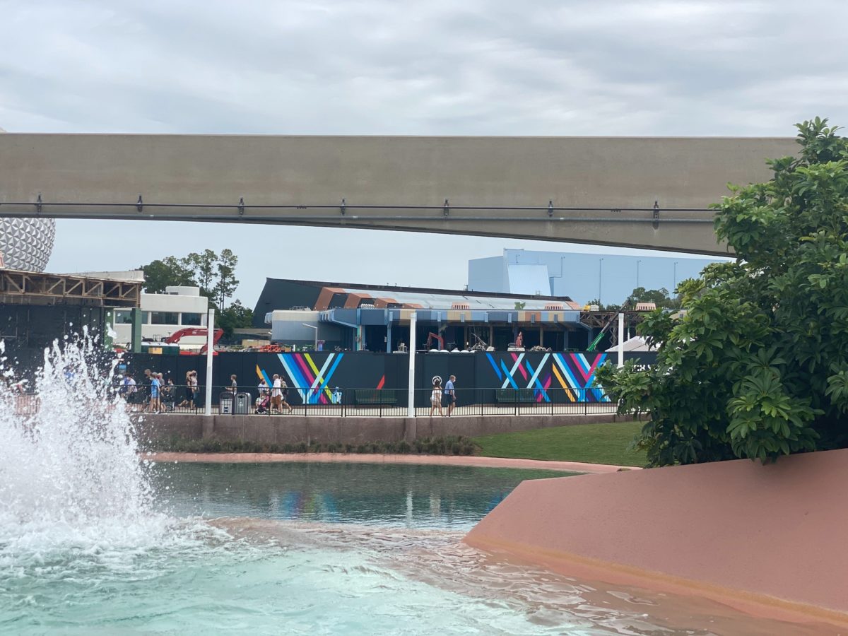 mouse-gear-refurbishment-construction-electric-umbrella-demolition-october-21-2020-7