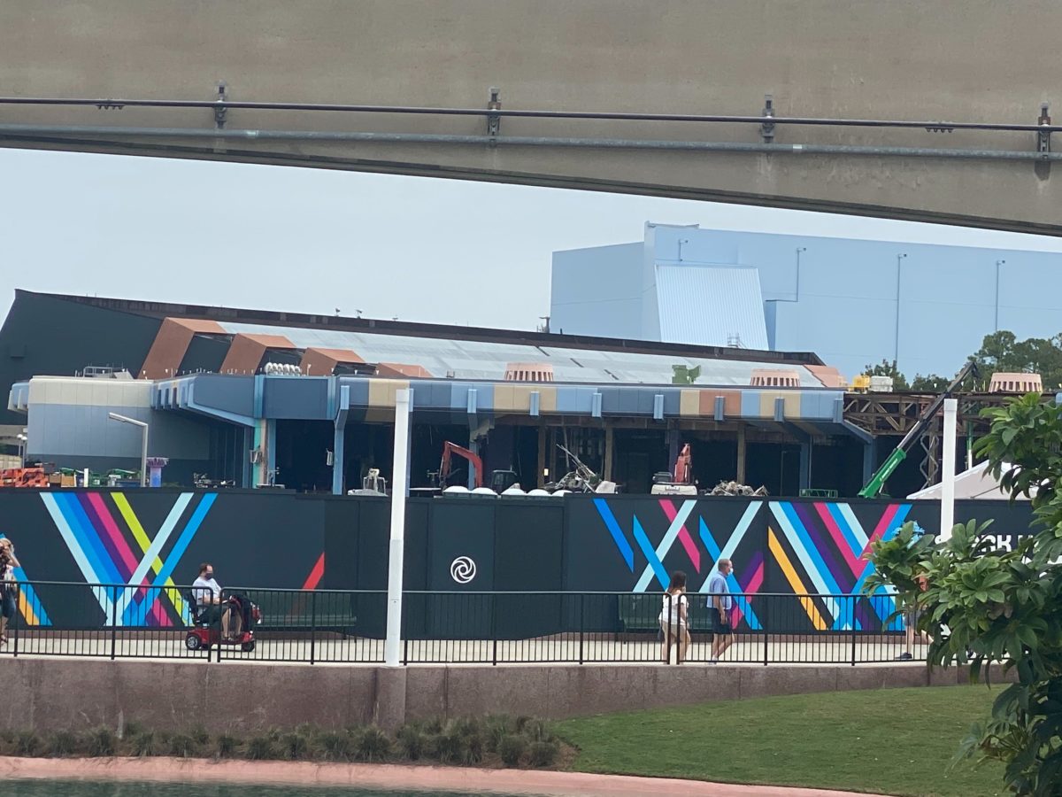 mouse-gear-refurbishment-construction-electric-umbrella-demolition-october-21-2020-8