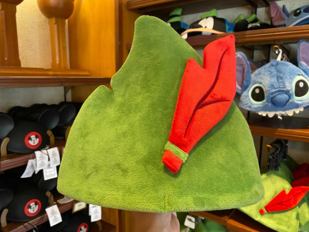 peter-pan-hat-the-chapeau-magic-kingdom-1