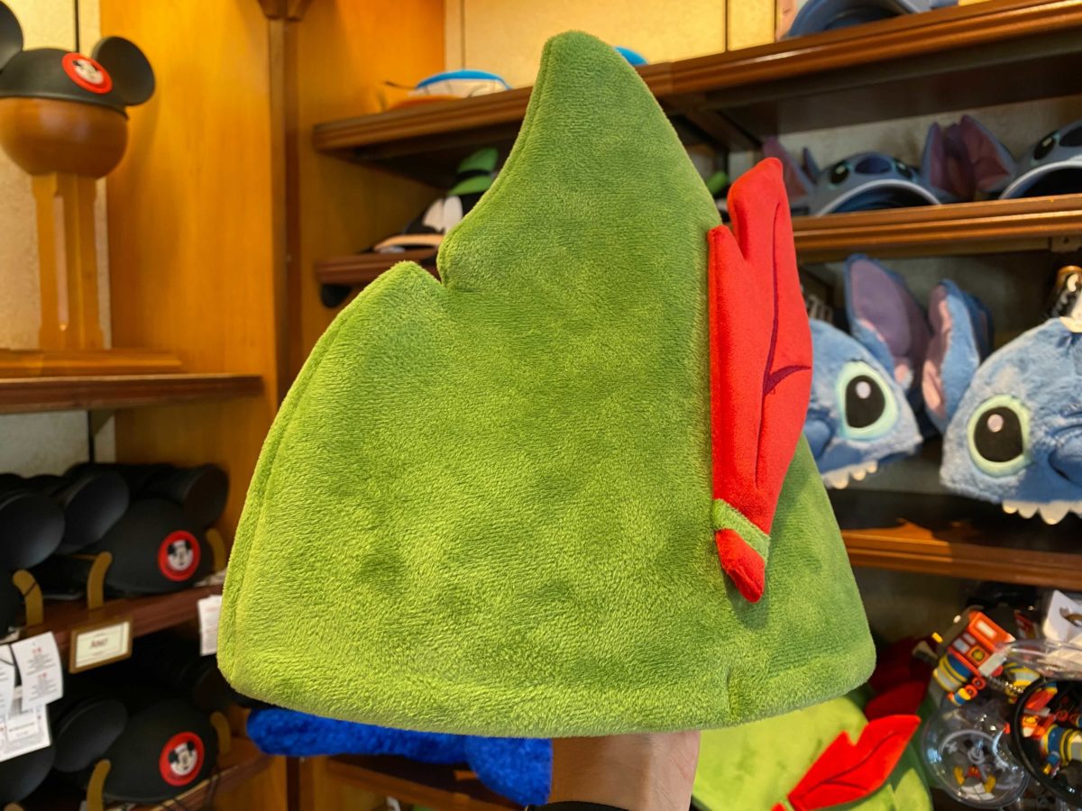 peter-pan-hat-the-chapeau-magic-kingdom-3