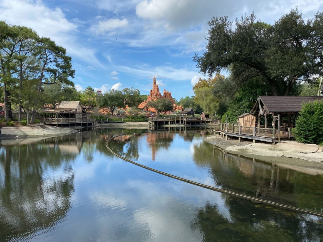 riverboat-track-rivers-of-america-magic-kingdom-oct-2020_10