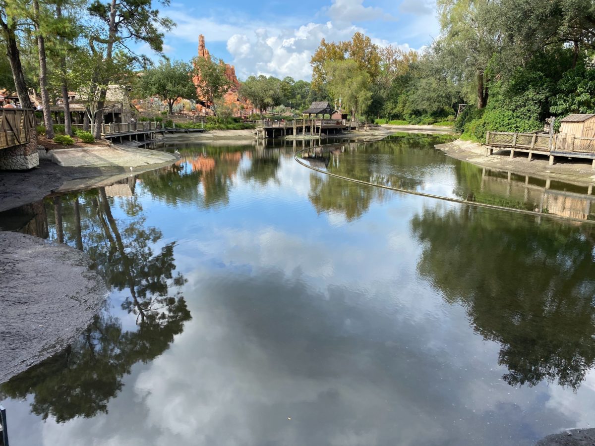 riverboat-track-rivers-of-america-magic-kingdom-oct-2020_11