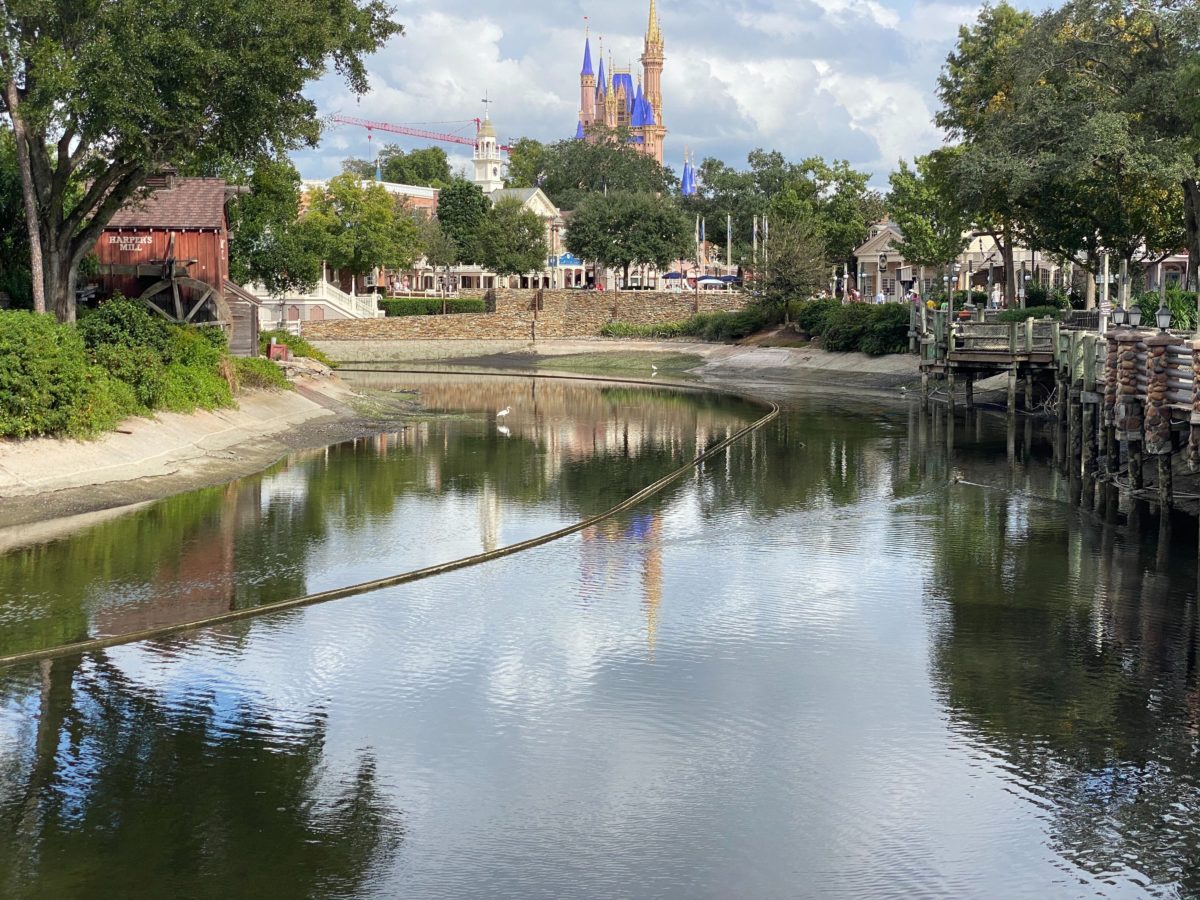 riverboat-track-rivers-of-america-magic-kingdom-oct-2020_16