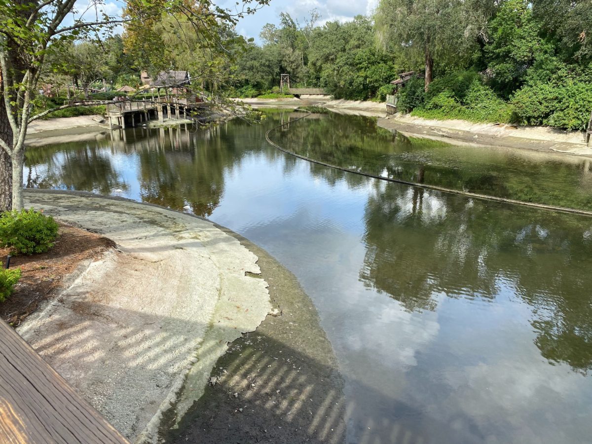 riverboat-track-rivers-of-america-magic-kingdom-oct-2020_19
