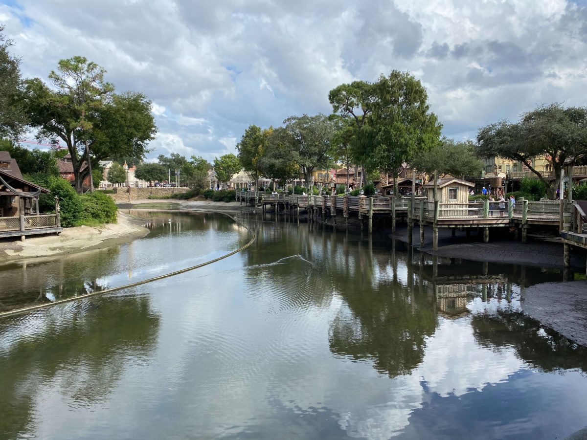 riverboat-track-rivers-of-america-magic-kingdom-oct-2020_23