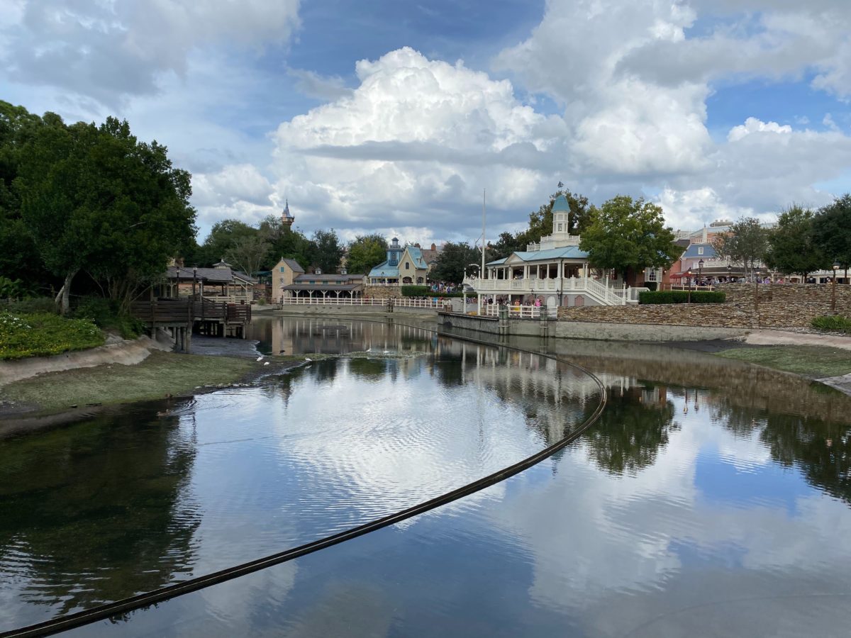riverboat-track-rivers-of-america-magic-kingdom-oct-2020_3