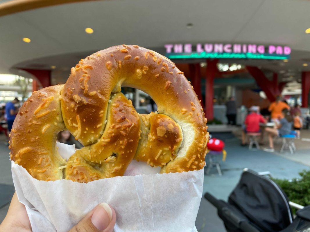 the-lunching-pad-jalepeno-pretzel-1