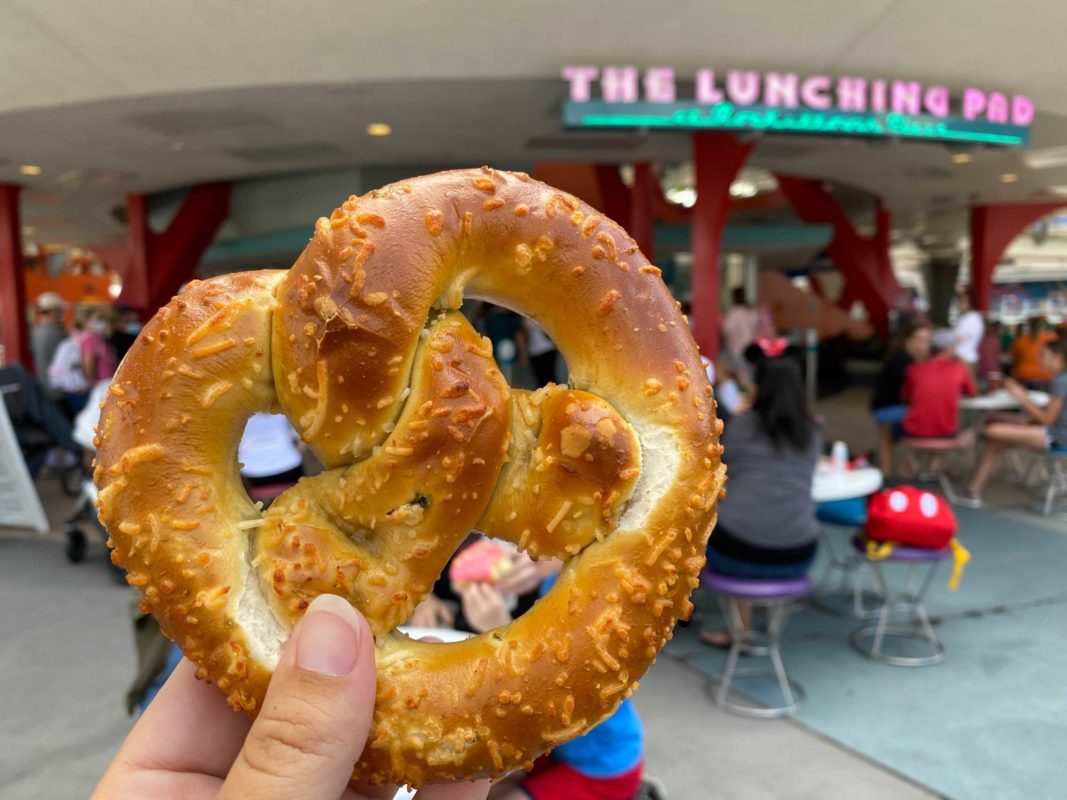the-lunching-pad-jalepeno-pretzel-9