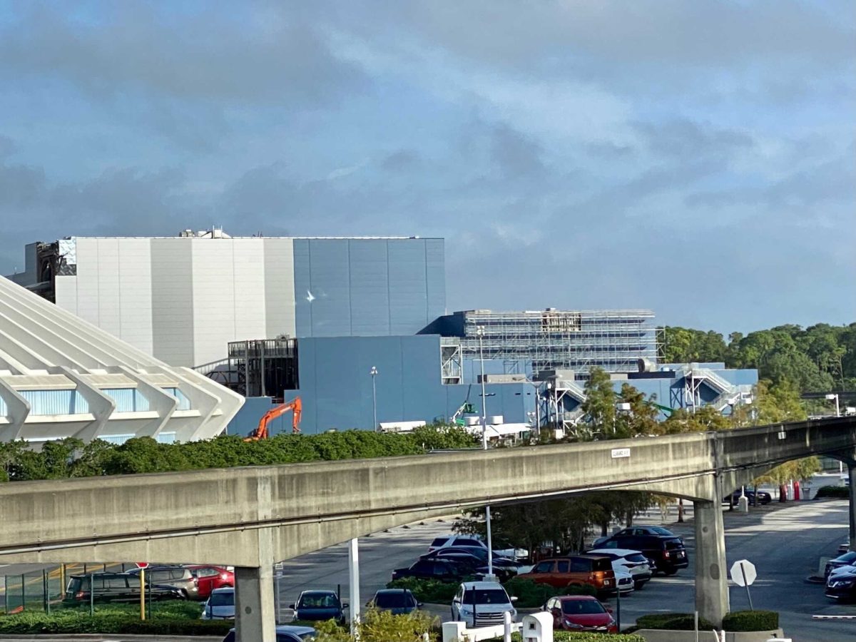 tron-lightcycle-run-construction-magic-kingdom-october-7-2020-1