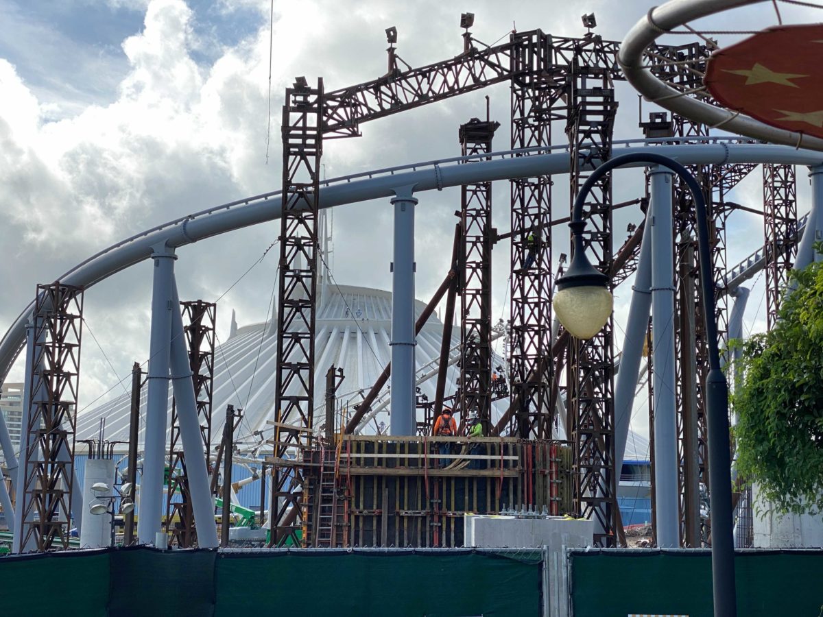 tron-lightcycle-run-construction-magic-kingdom-october-7-2020-17