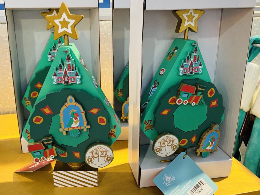 wood-christmas-tree-music-box