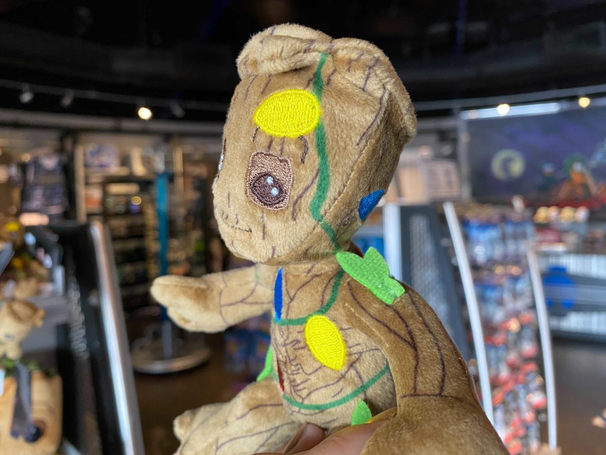 xmas-groot-shoulder-plush-2020_5