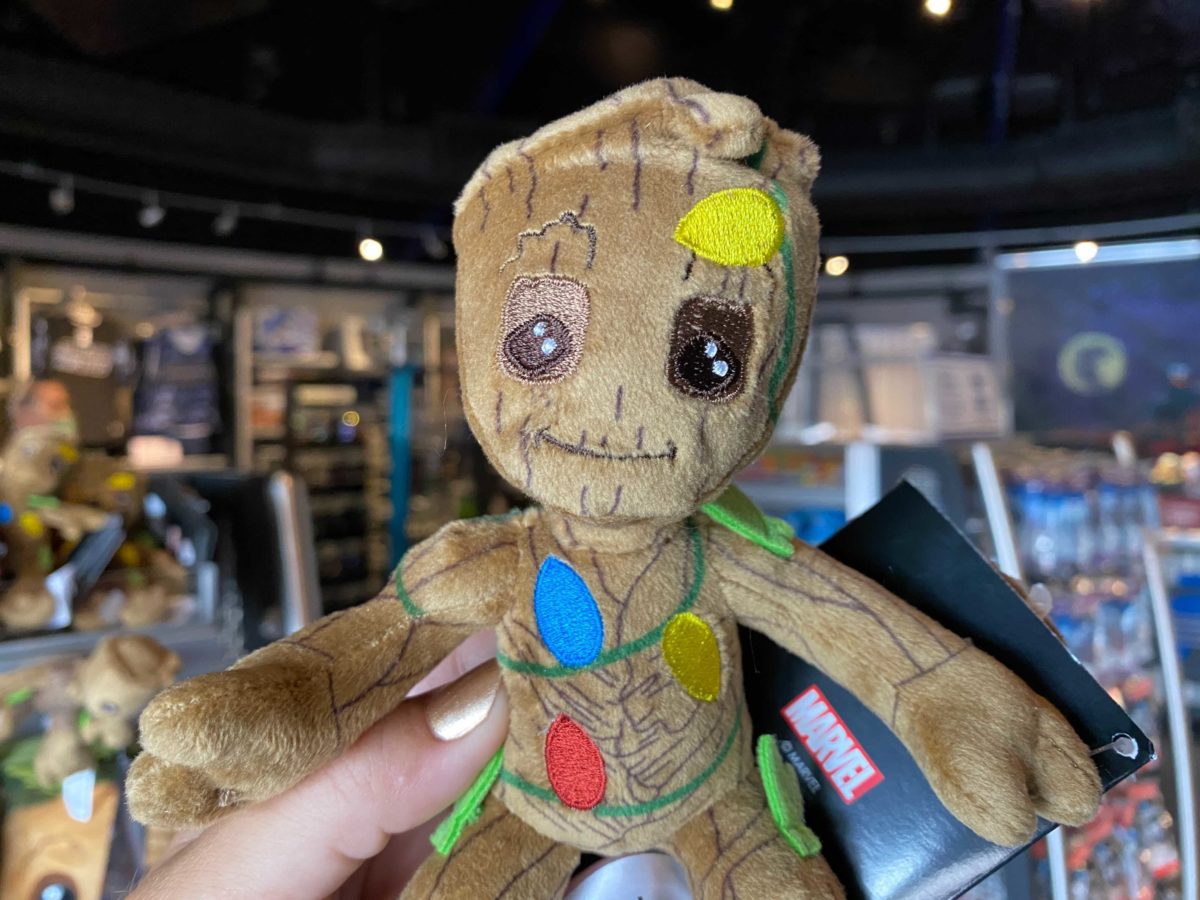 xmas-groot-shoulder-plush-2020_7